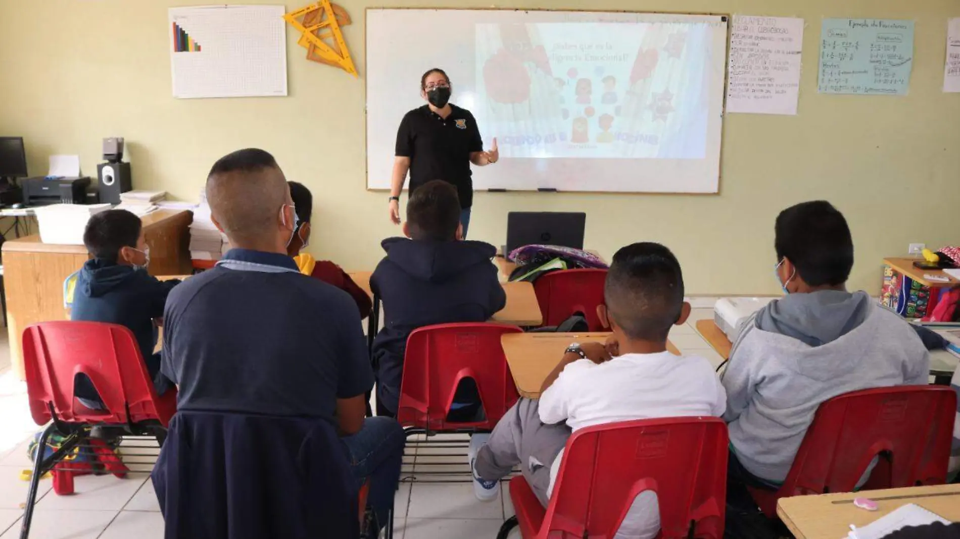 escuelas de cuahutemoc